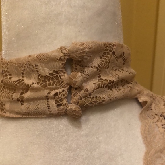 Bebe Dress - Picture 6 of 7